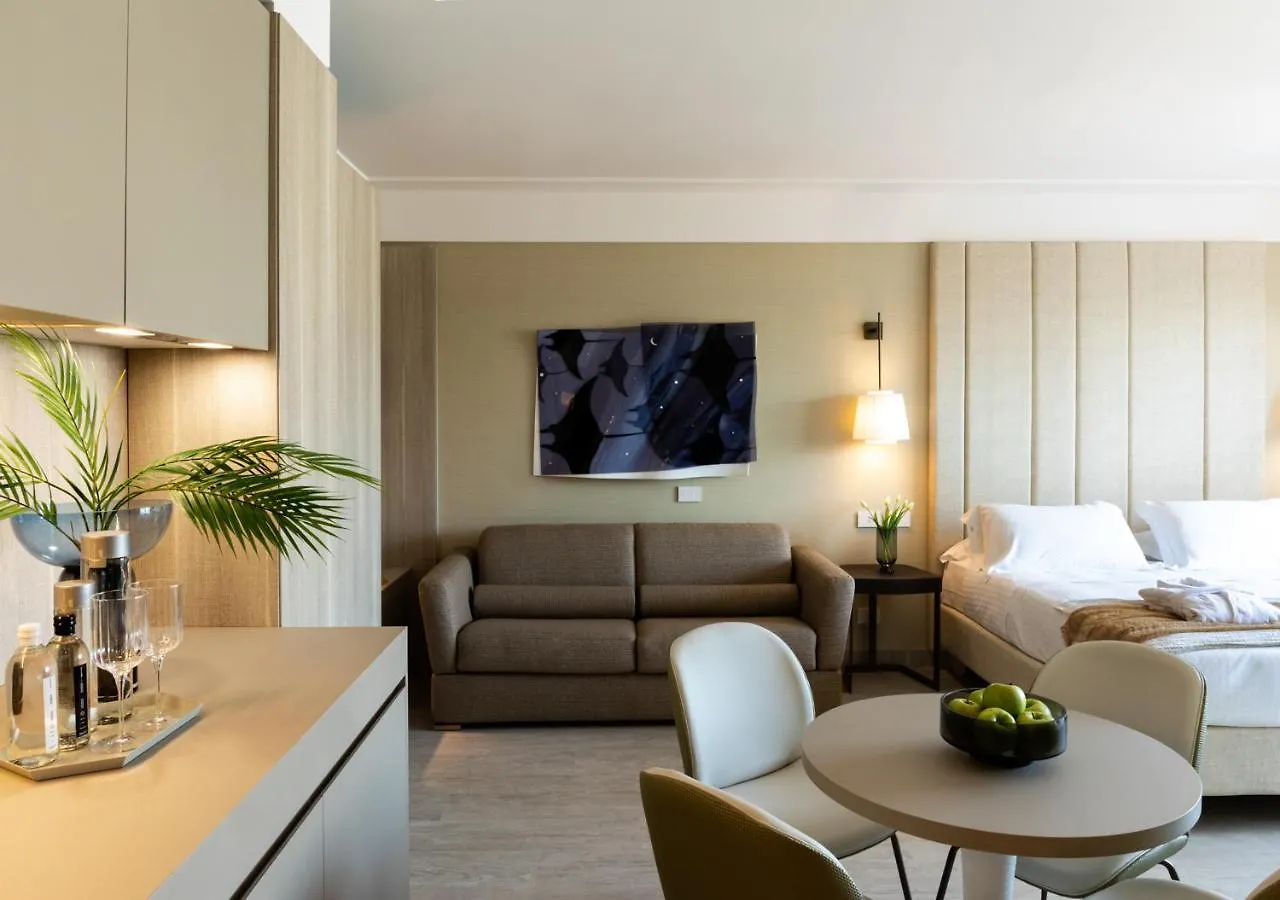 Ceccarini 9 home suite home Riccione Hotel