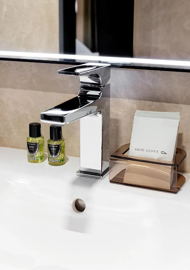 **** Hotel Ceccarini 9 home suite home Riccione Italia