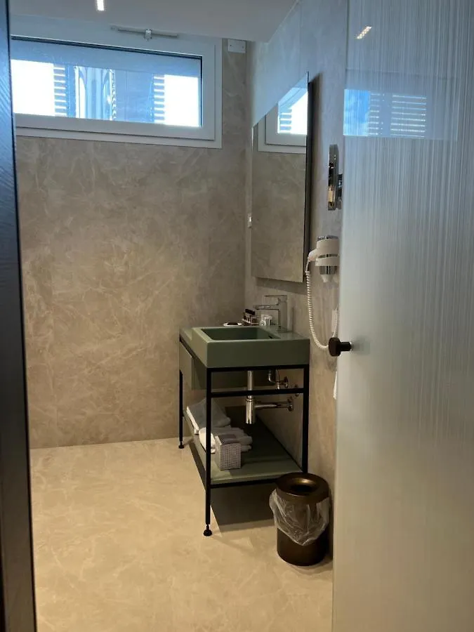 Hotel Ceccarini 9 home suite home Riccione