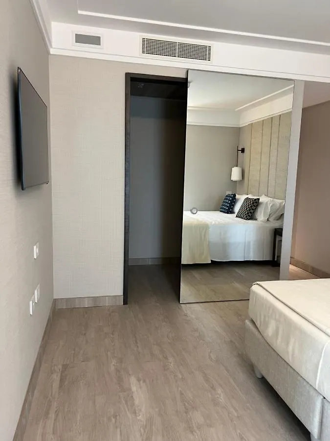 Hotel Ceccarini 9 home suite home Riccione