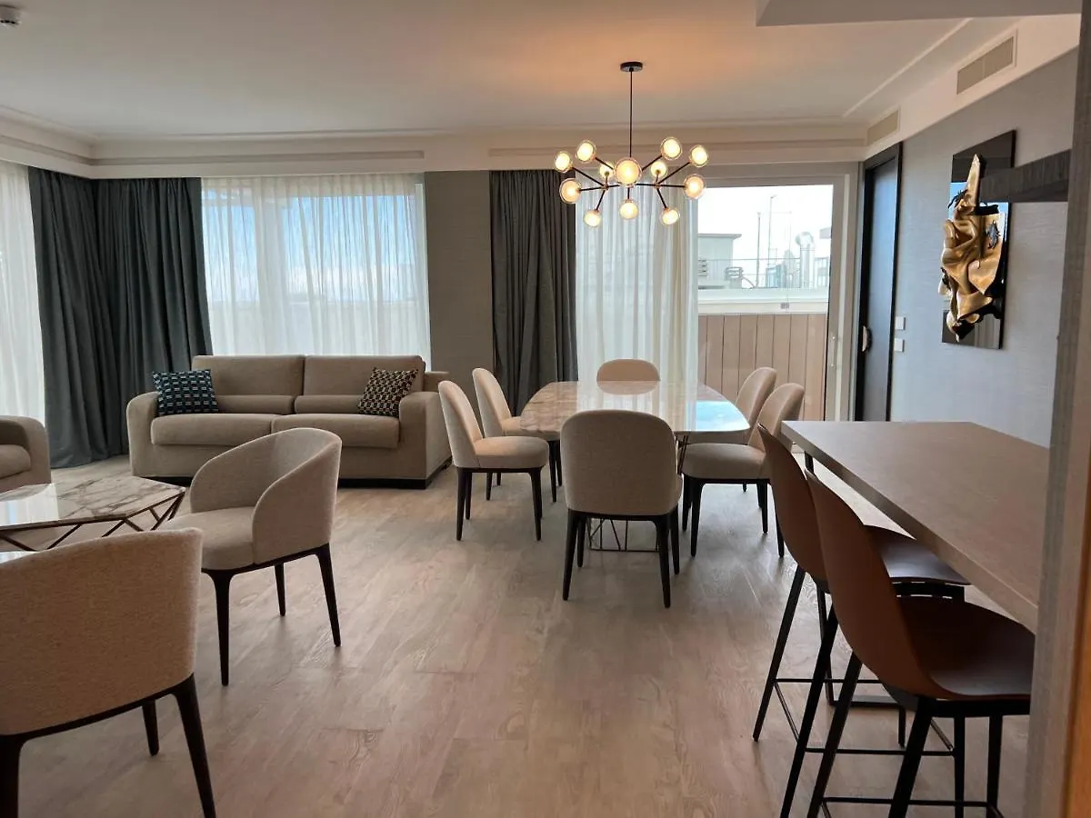 Hotel Ceccarini 9 home suite home Riccione