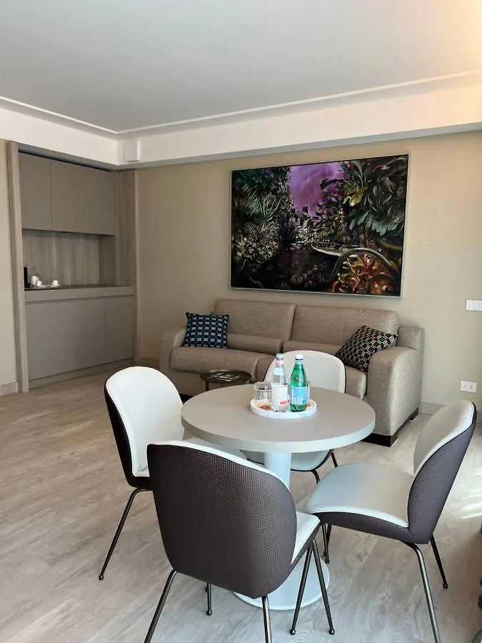 Ceccarini 9 home suite home Riccione 4*,