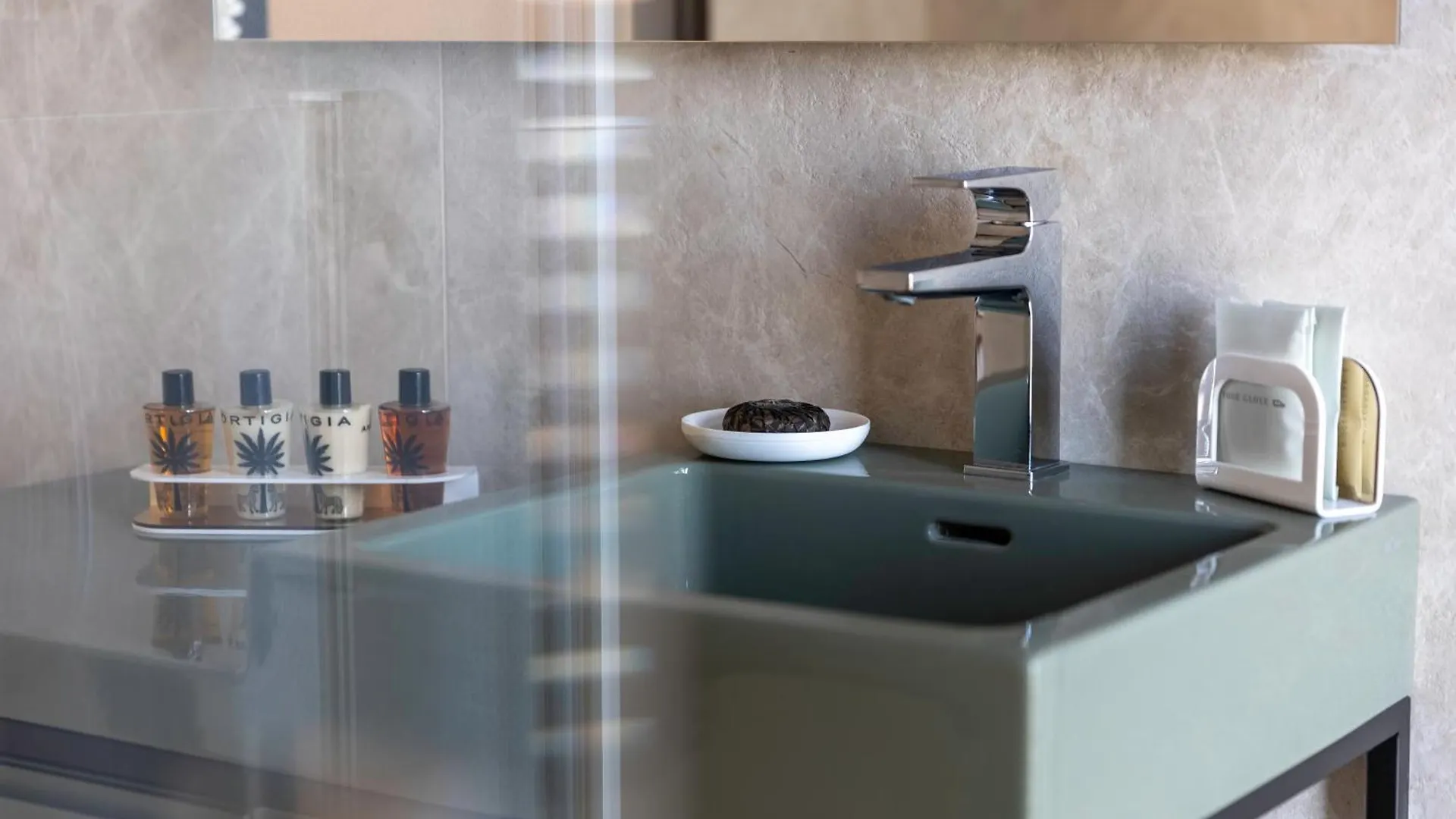 Hotel Ceccarini 9 home suite home Riccione