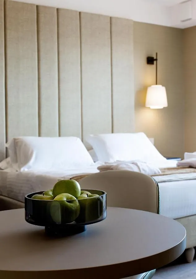 Ceccarini 9 Home Suite Home Riccione