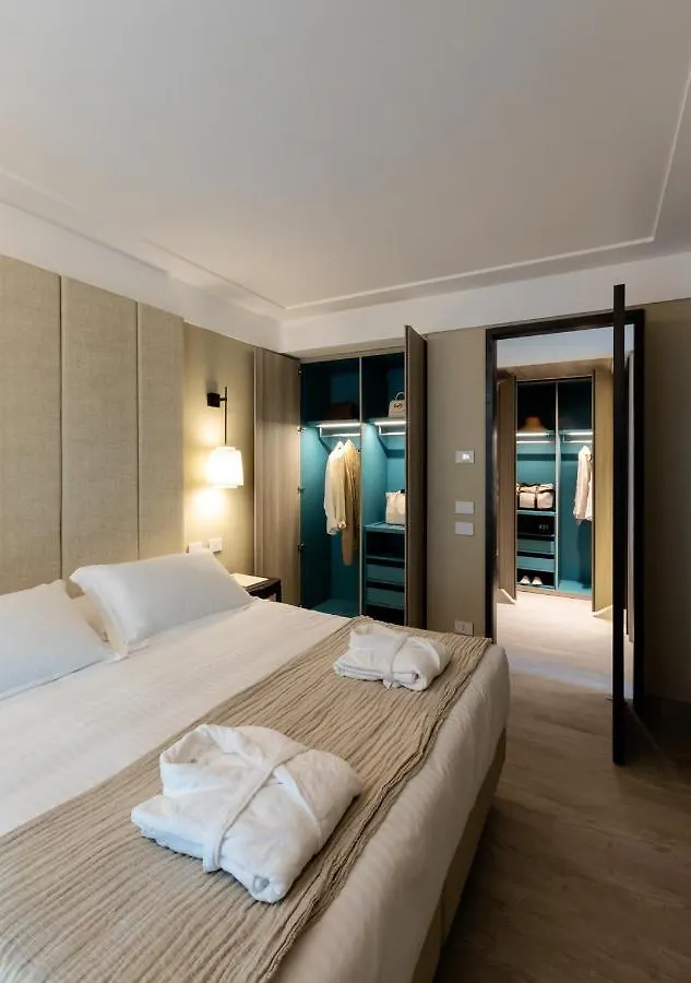 Ceccarini 9 Home Suite Home Riccione Hotel